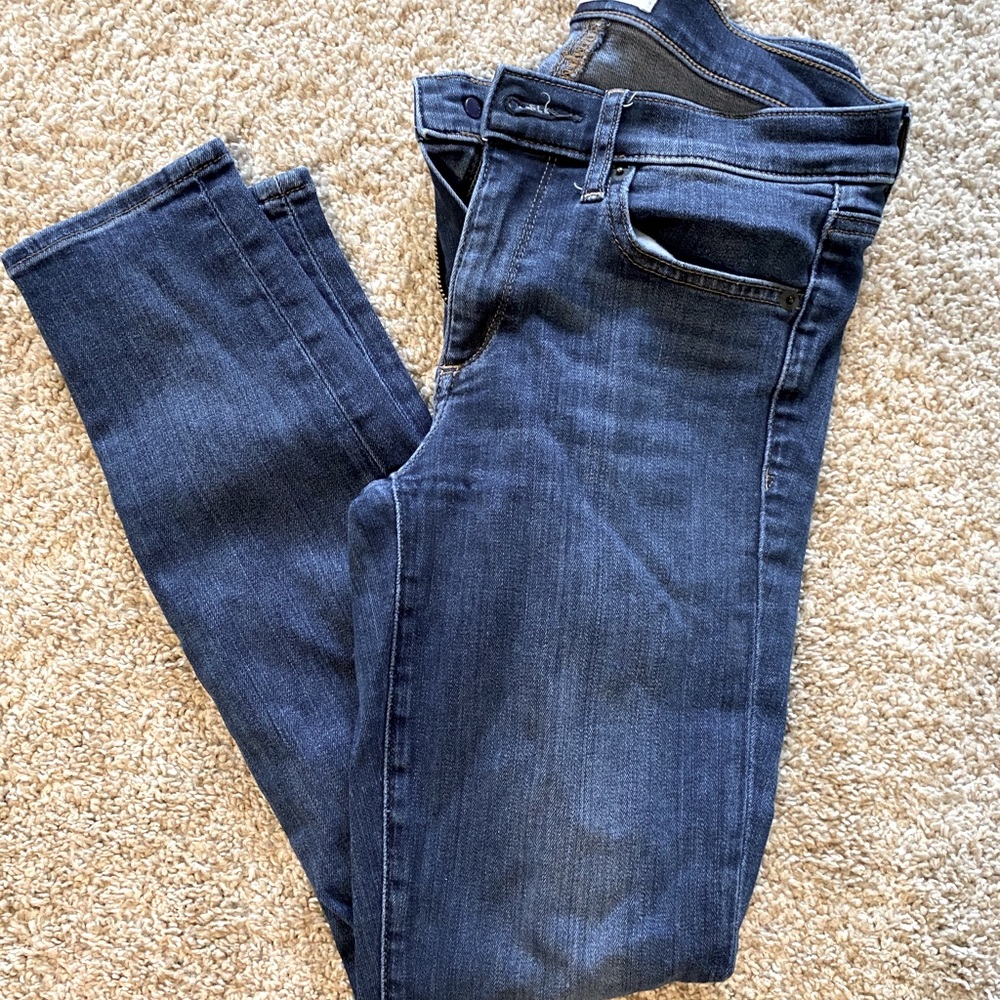 Gap True Skinny Jeans